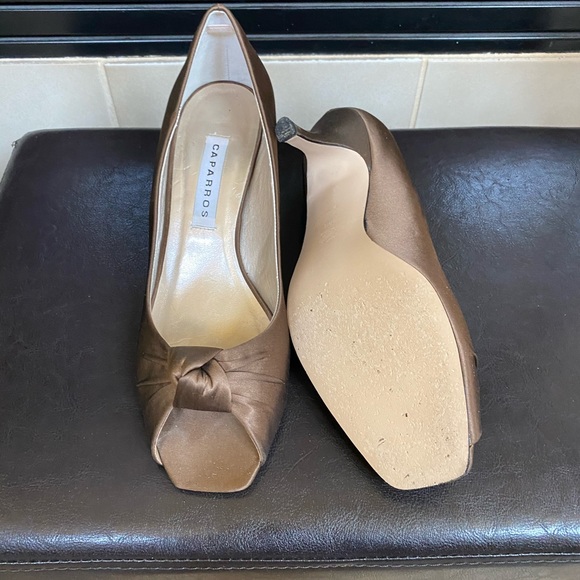 Shoes - Picture 3 of 3